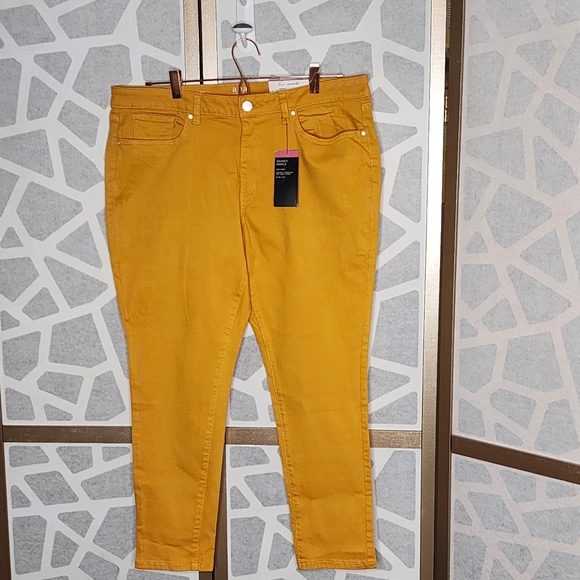 A.N.A Women's Ankle Length Skinny Jeans | Size 16 - Picture 3 of 6